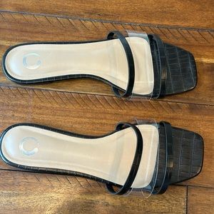 Women’s sandals